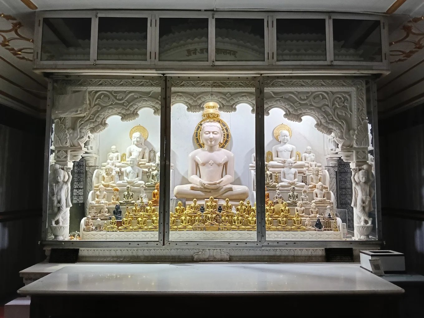 Shree Multan Digamber Jain Mandir Banner