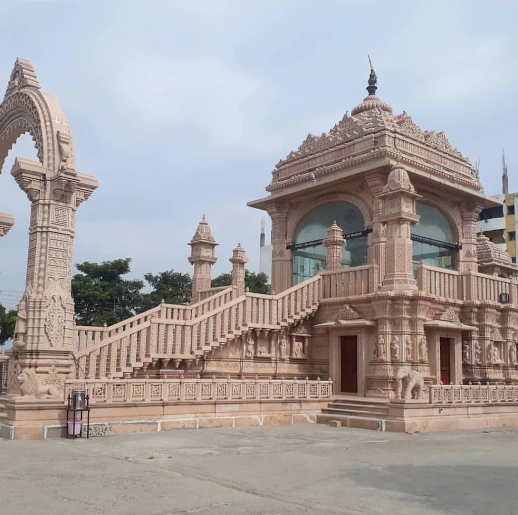 Teerthdham Mangalayatan Banner