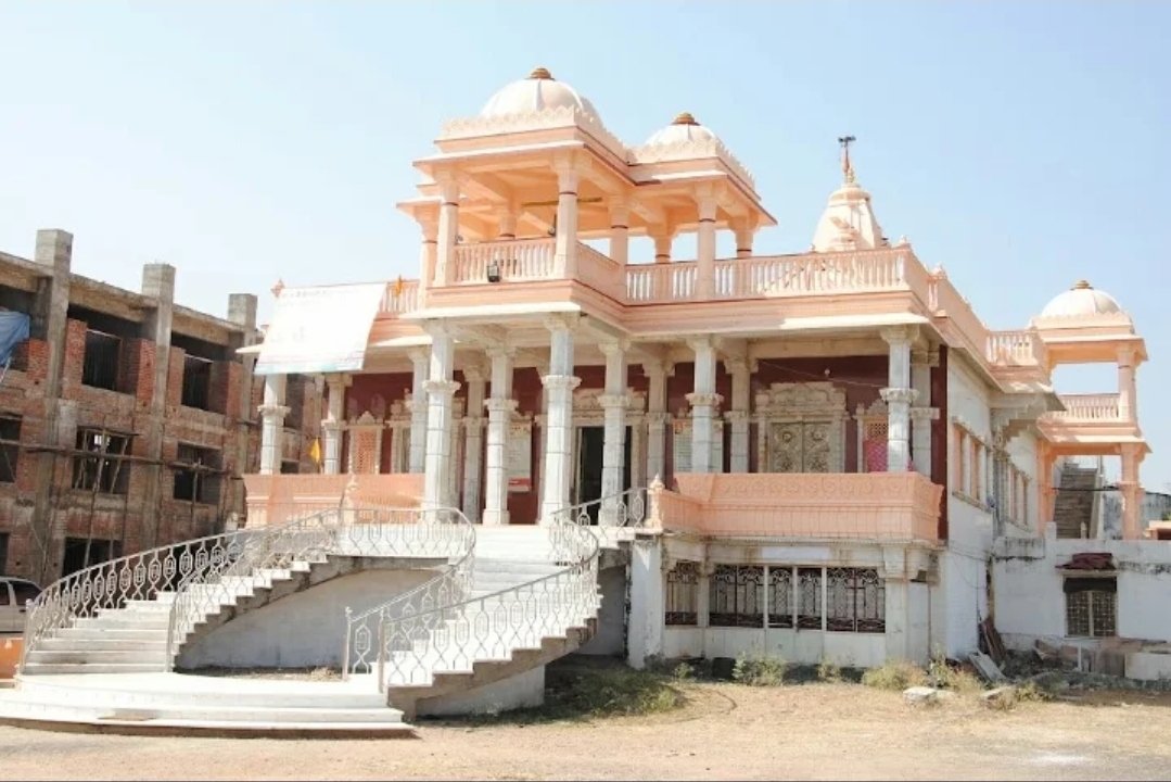 Shree 1008 Shreyanshnath Digambar Jain Temple