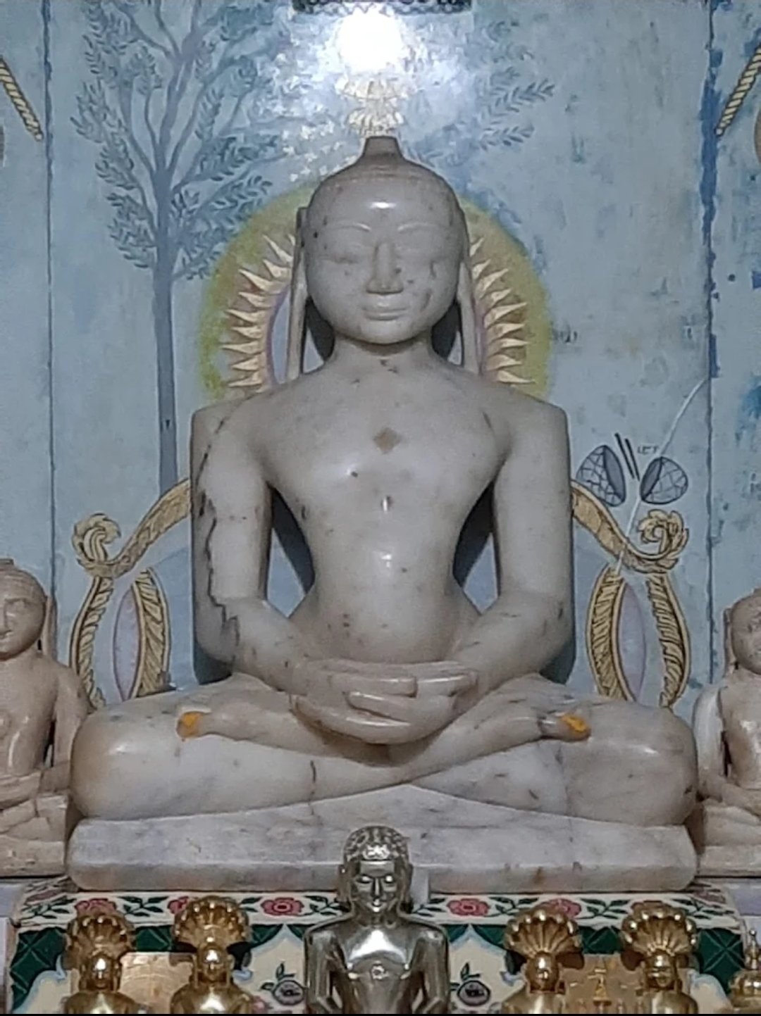 Shri chandraprabhu digamber jain temple