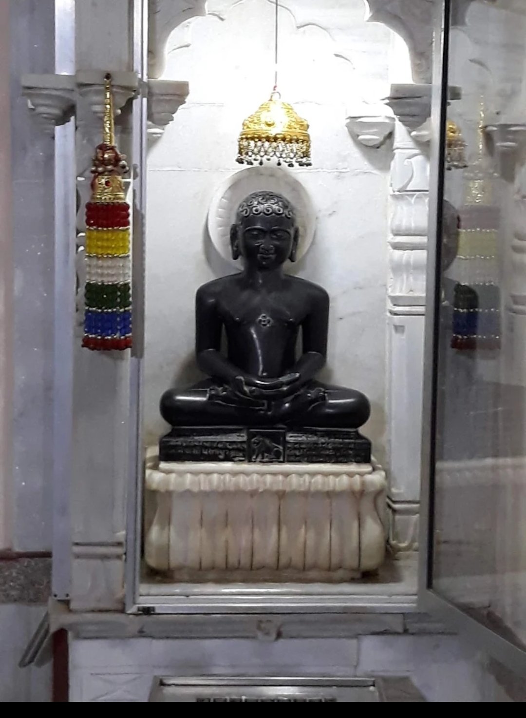 Adinath digambar jain temple