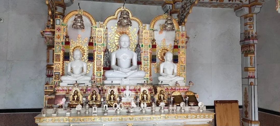 1008 Shree Adinath Digambar jain mandir