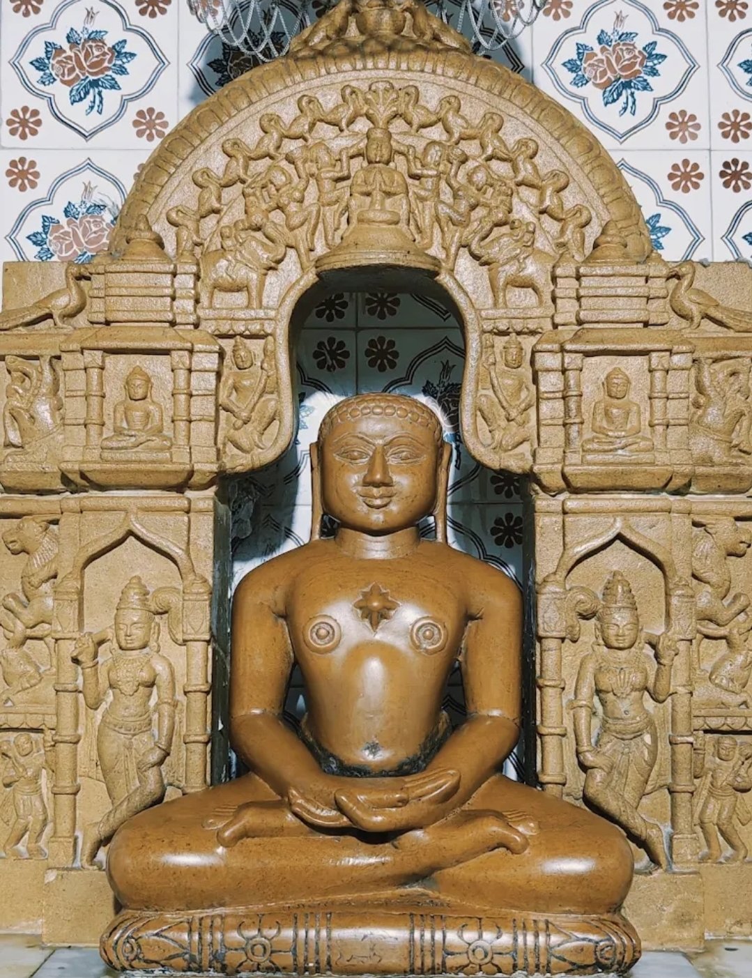  1008 Shreyanshnath Digambar Jain Temple