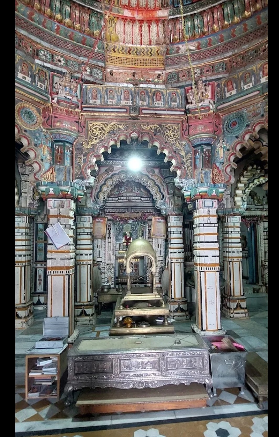 108 Shri Gadaliya Parshwanath Jain Derasar