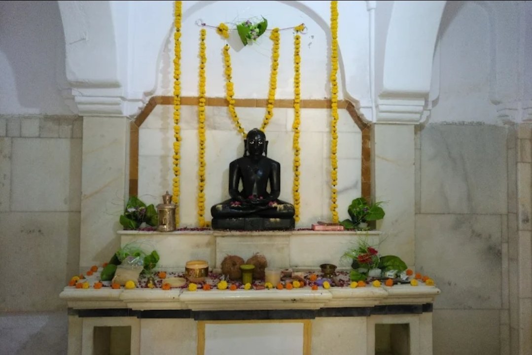 Shri Sumatinathdada Jain Derasar
