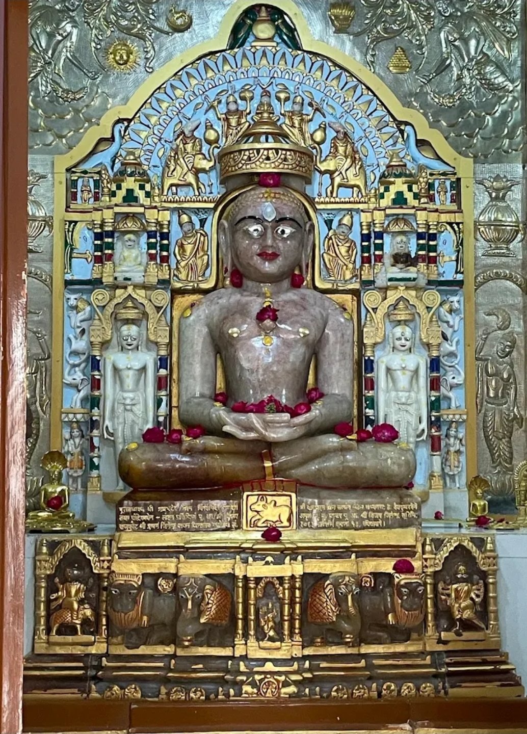 52 Jinalay Derasar