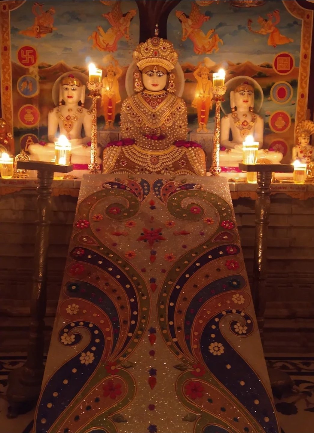 Shri Chandraprabhu Swami Jain Derasar