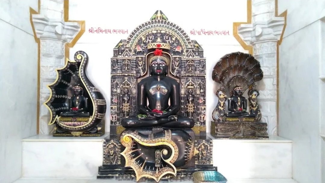 Shree Neminath Jain Derasar