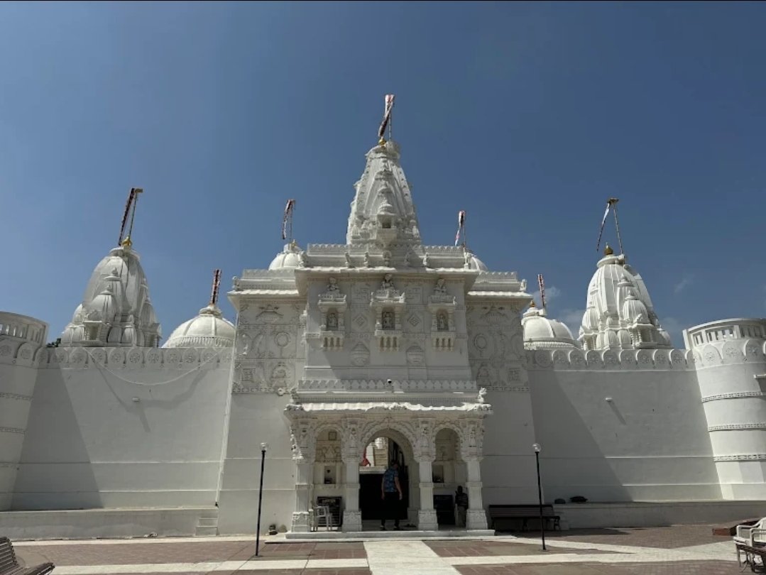 Dada Saheb Jain Shwetambar Derasar - Bhavnagar