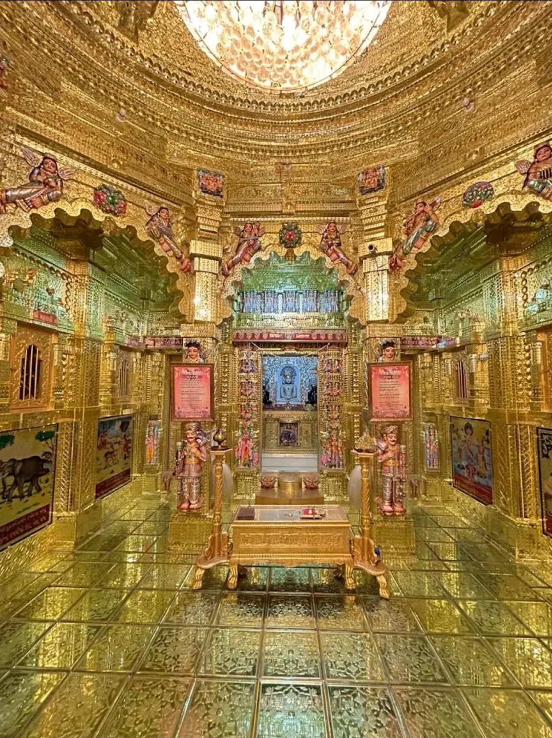 Chintamani Parshavnath Shwetambar Jain Temple (Don) Gold & Glass Work