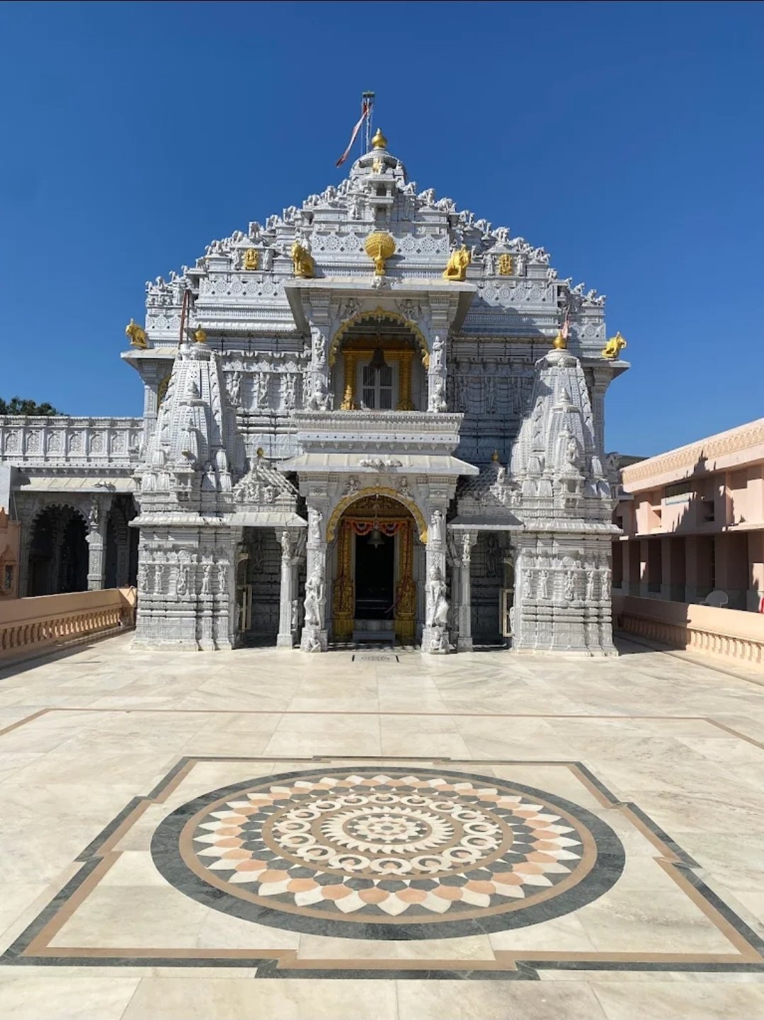 108 Shri Dhrutkallol Parshwanath Shwetambar Jain Derasar Tirth