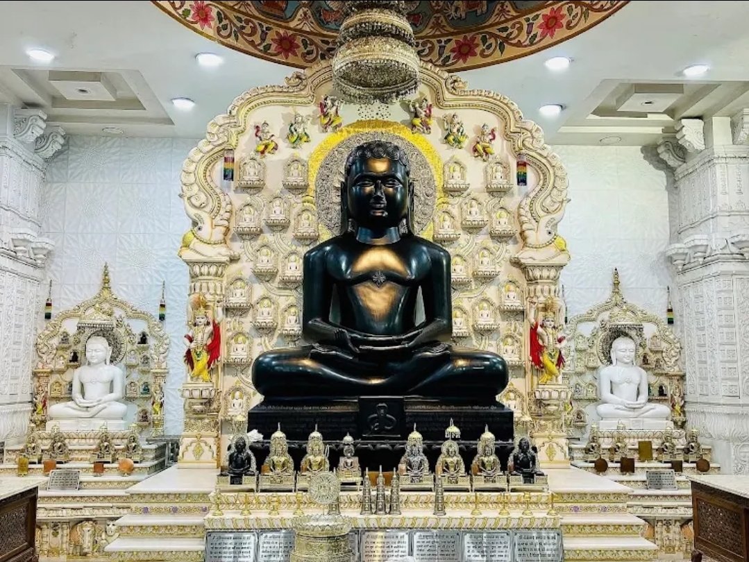 Shri 1008 Parswanath Digambar Jain Mandir